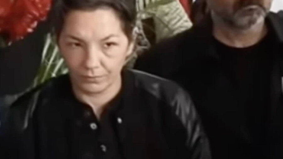 Gullunun Eski Menajeri Cigdem Deniz Emir Ilk Kez Konustu Anlasmazligimiz Oldu Husumetimiz