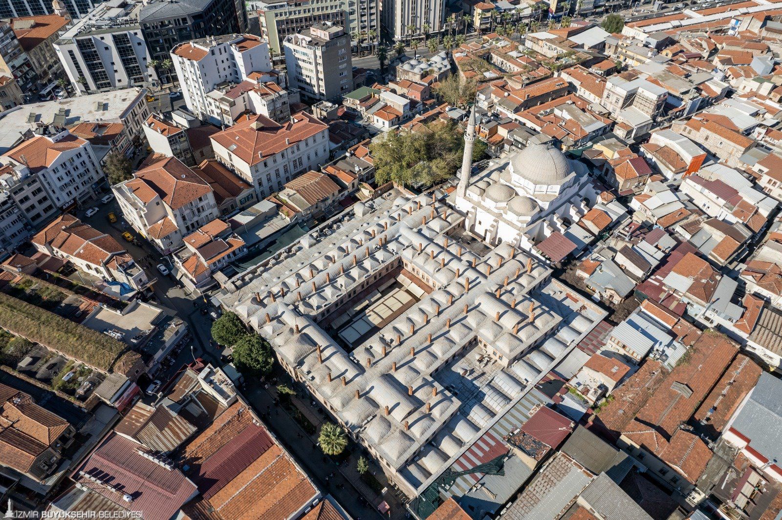 Kemeraltı Hakkında Konusuldu2