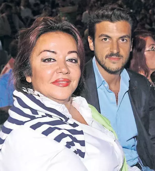 Oglu Ilk Kez Acikladi Oya Aydogan Neden Oldu Gurur Aydogan Kimdir (1)-1