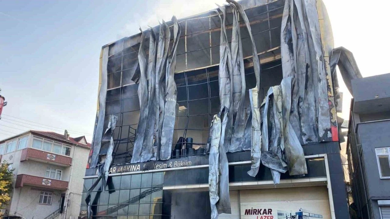 Kocaeli Parfum Fabrikasi Yangini Faciasinda Kahreden Gelisme Olu Sayisi 7Ye Yukseldi