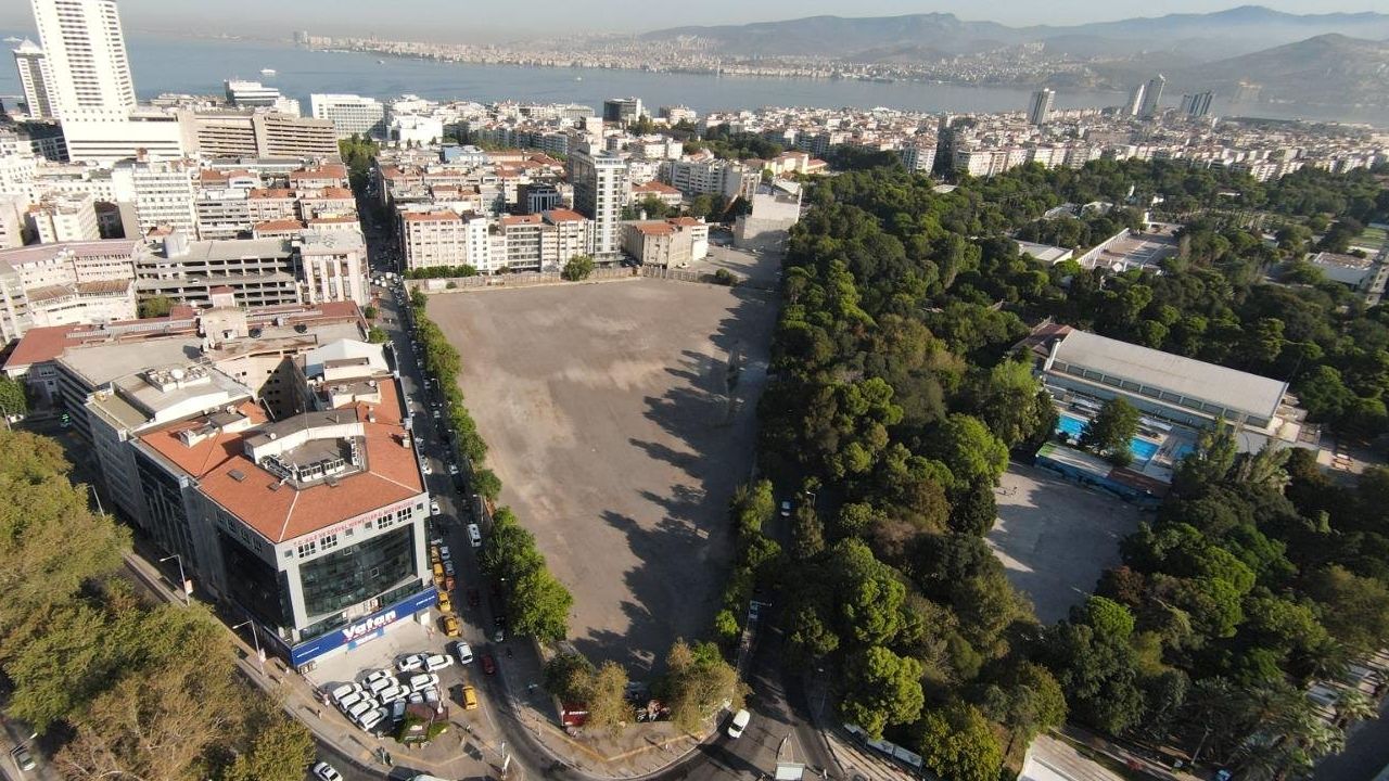 Kulturpark Platformundan Basmane Cukuru Cikisi Izmirin Kalbine Hancer Saplaniyor