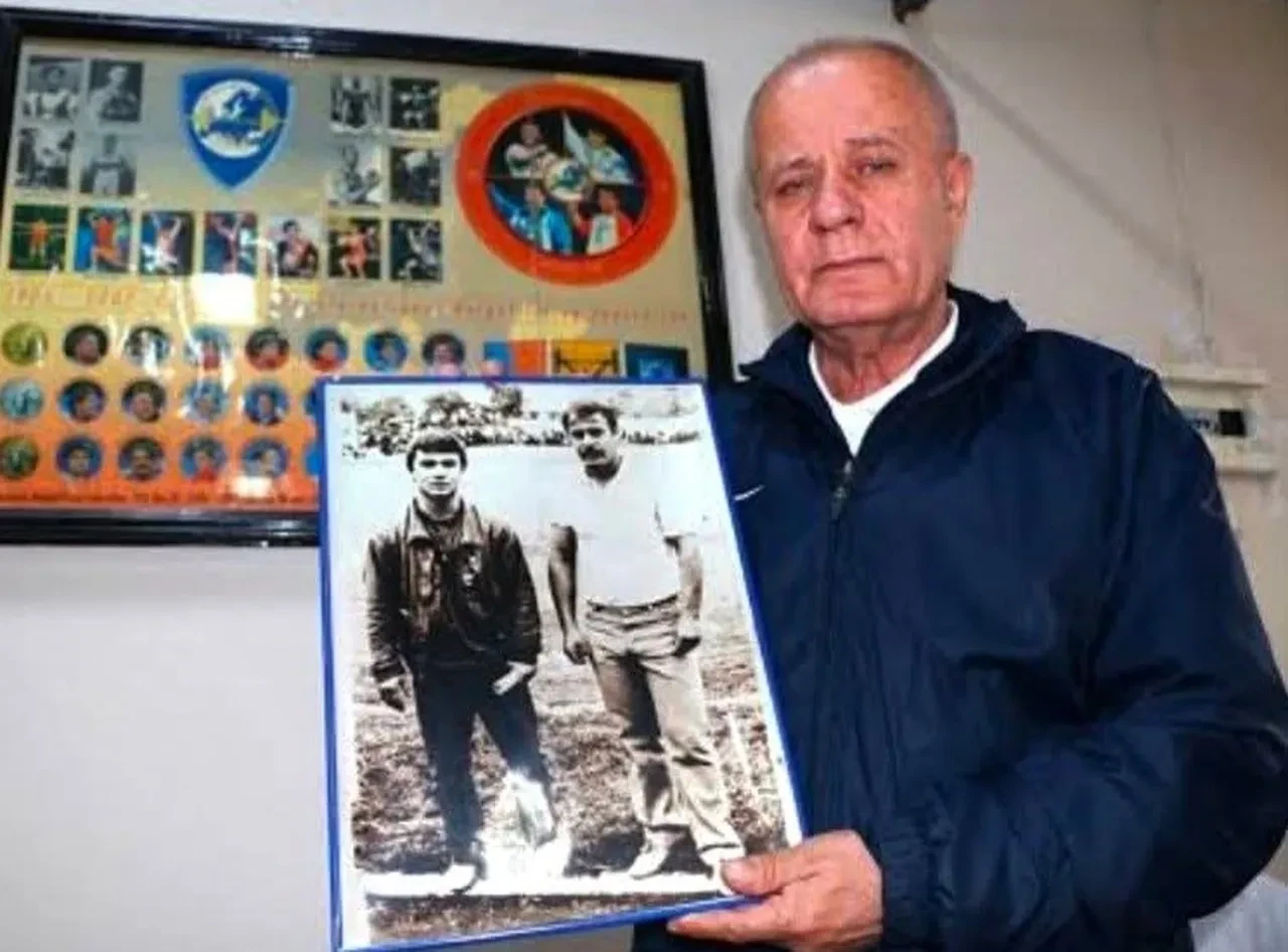 Naim Suleymanoglunun Ilk Hocasi Hilmi Pekunlu Yasamini Yitirdi (1)