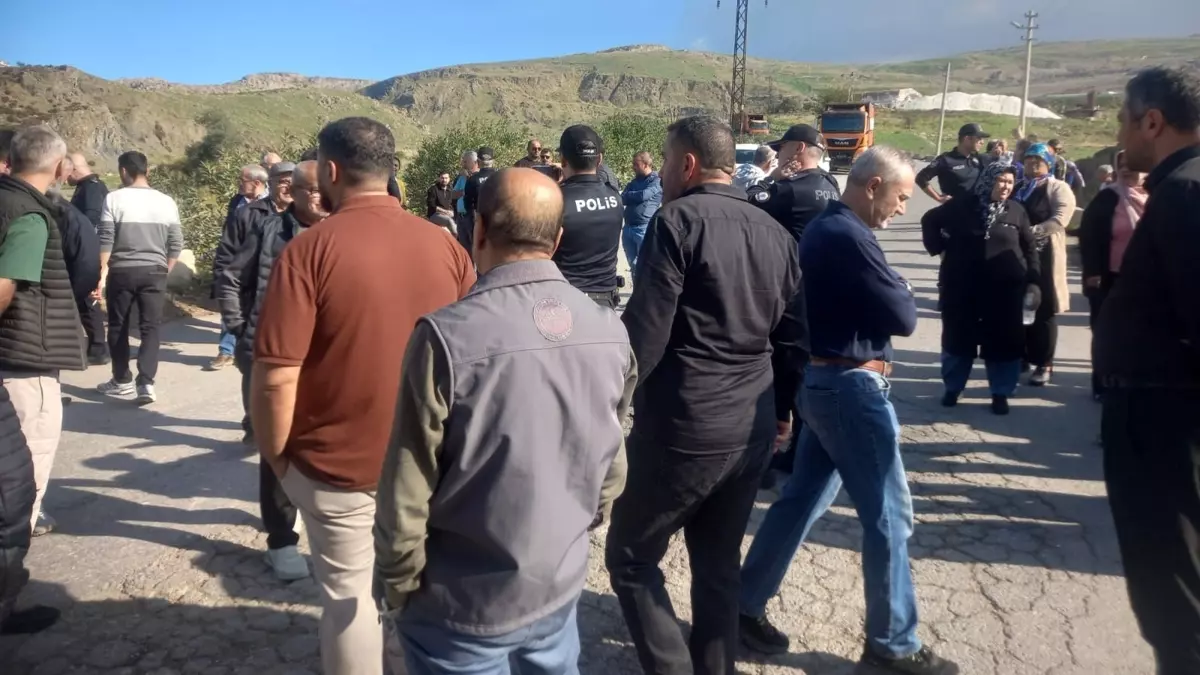 T25 Izmirde Chpli Belediyeler 582