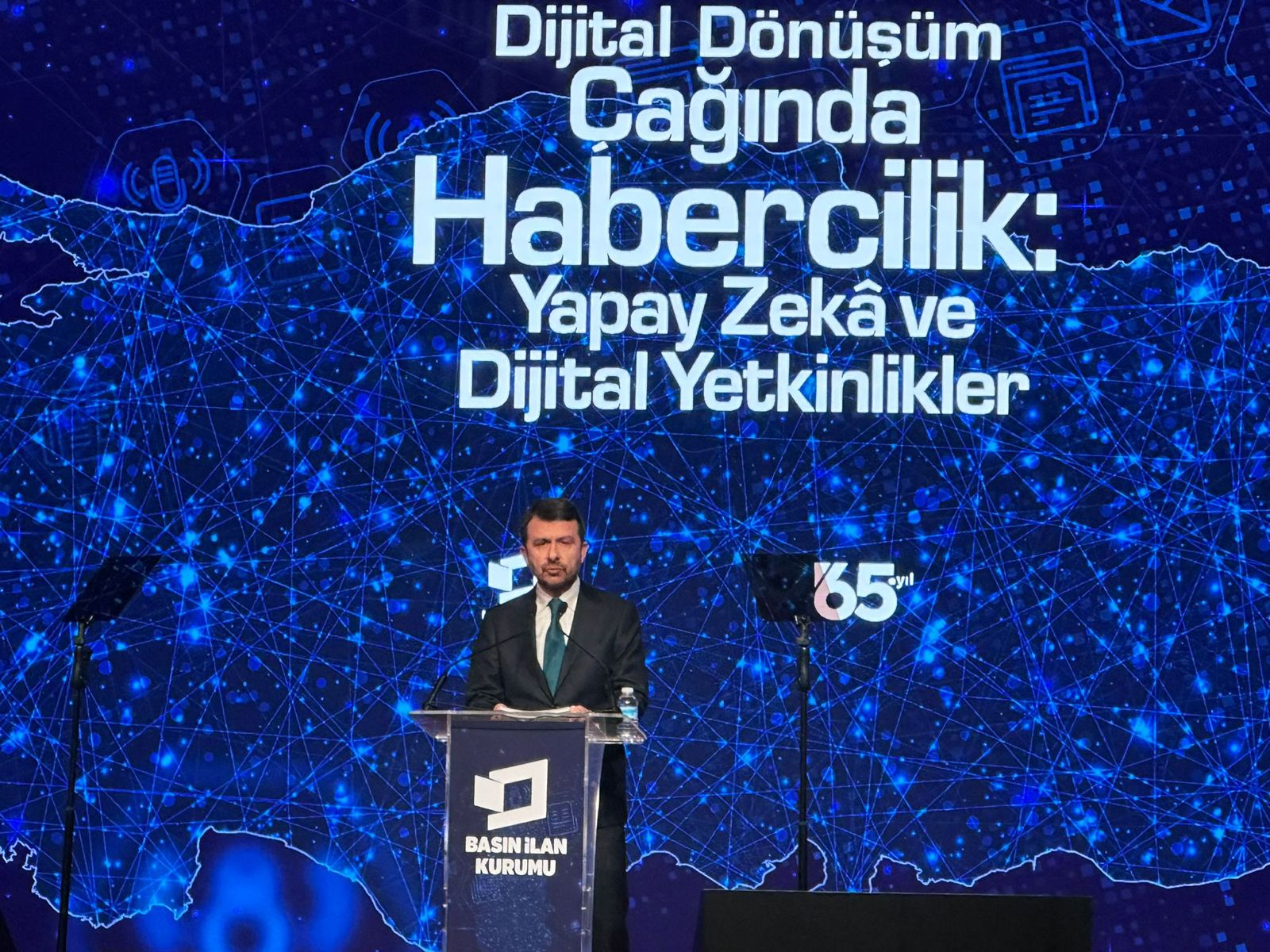 Cay Gazeteciden Yoksun Ilkesiz Gazetecilik Yapilamaz (1)