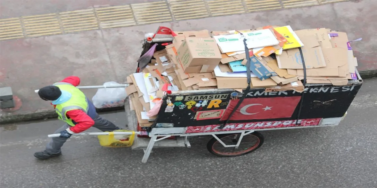 Sokak Emekcileri 2026 Butcesinde Destegi Bulamadi (1)