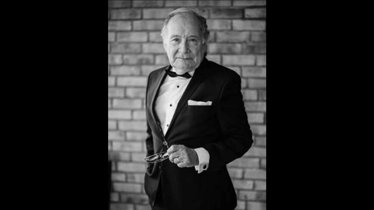 Unlu Oyuncu Ege Kokenlinin Aci Kaybi (1)