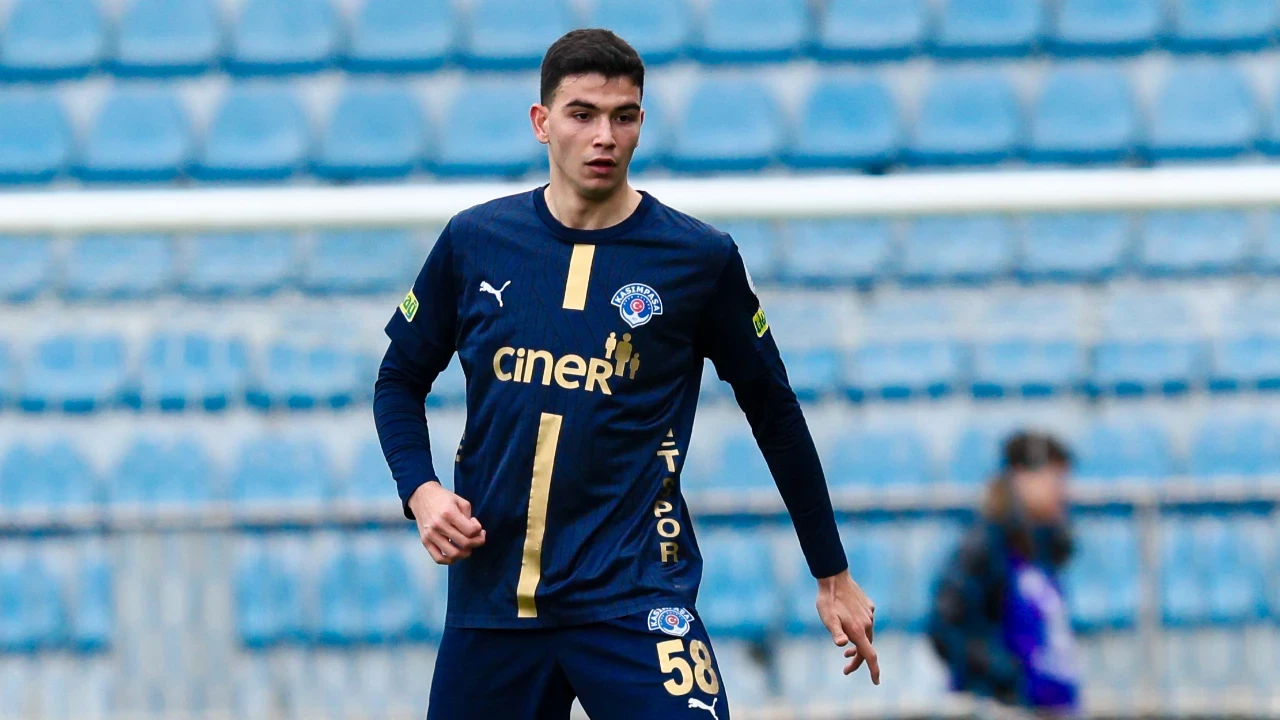 Yasin Ozcan Kimdir Nereli Kac Yasinda (2)