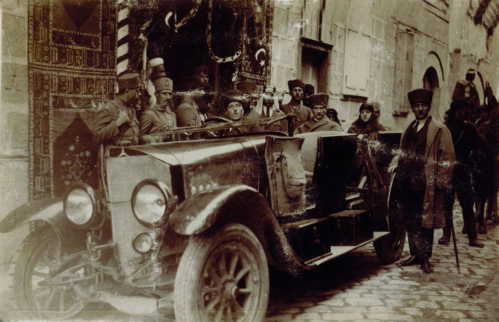 Ataturkun Soyagaci Ve Az Bilinen Kareleri Ilk Kez Bu Albumde (2)