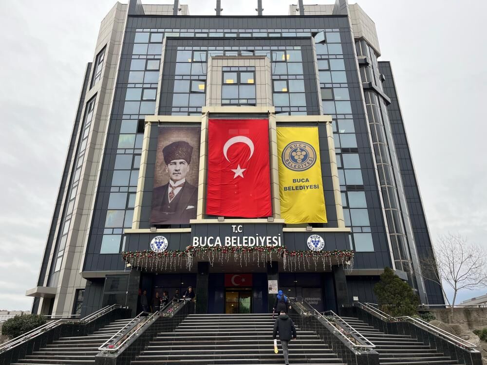 Buca Belediyesi’ne Rüşvet Soruşturması 26 Gözaltı, 7 Tutuklama