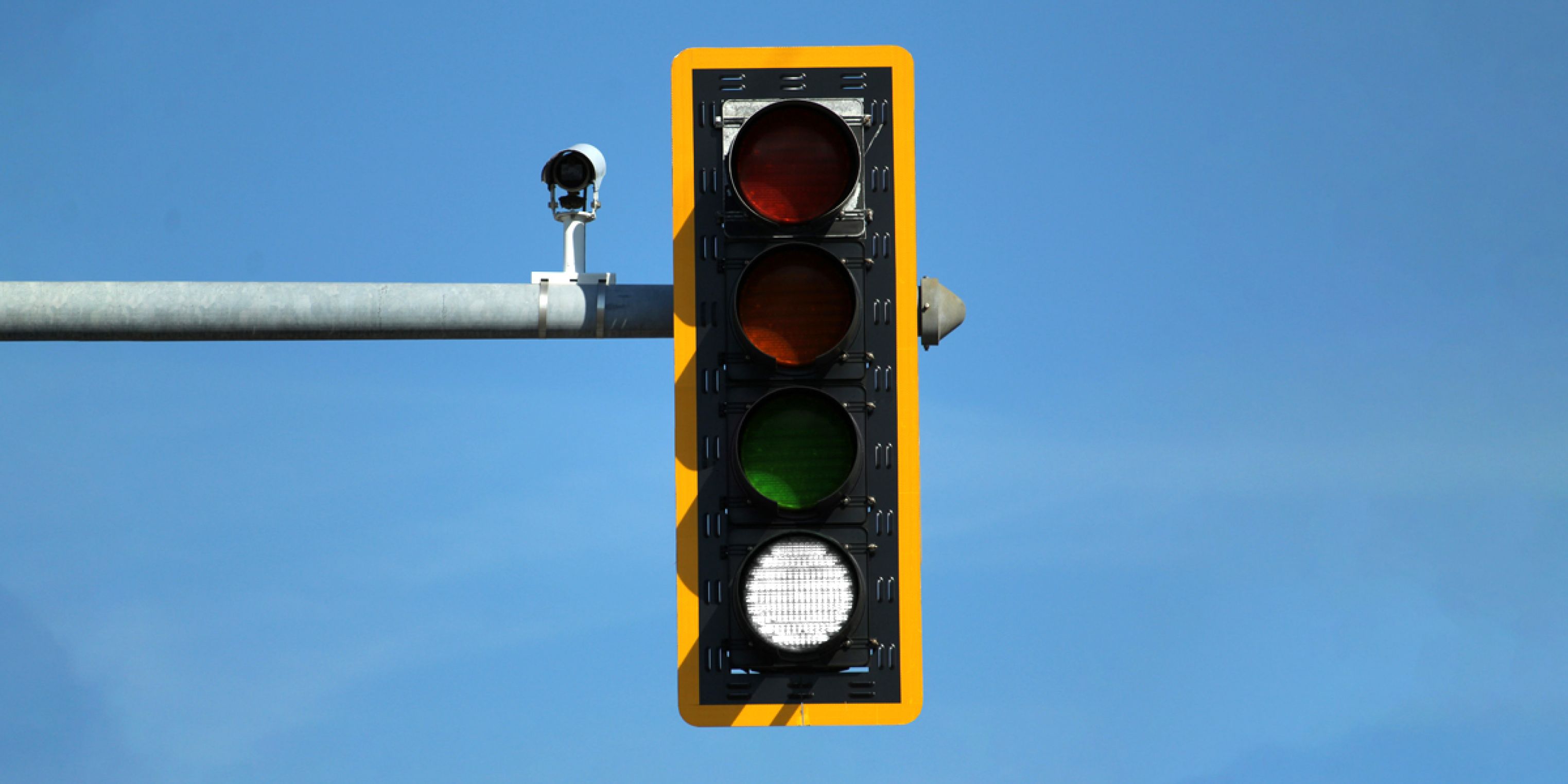 Four Traffic Light Colours Image(3046X1524 Crop)