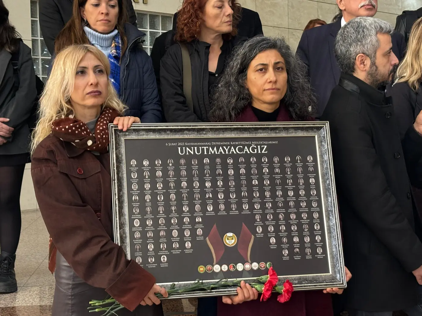 İzmir Barosu 6 Şubat Depremi'nde Hayatını Kaybedenleri Andı1