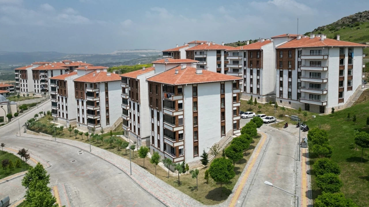 Izmir Toki J10T Cover