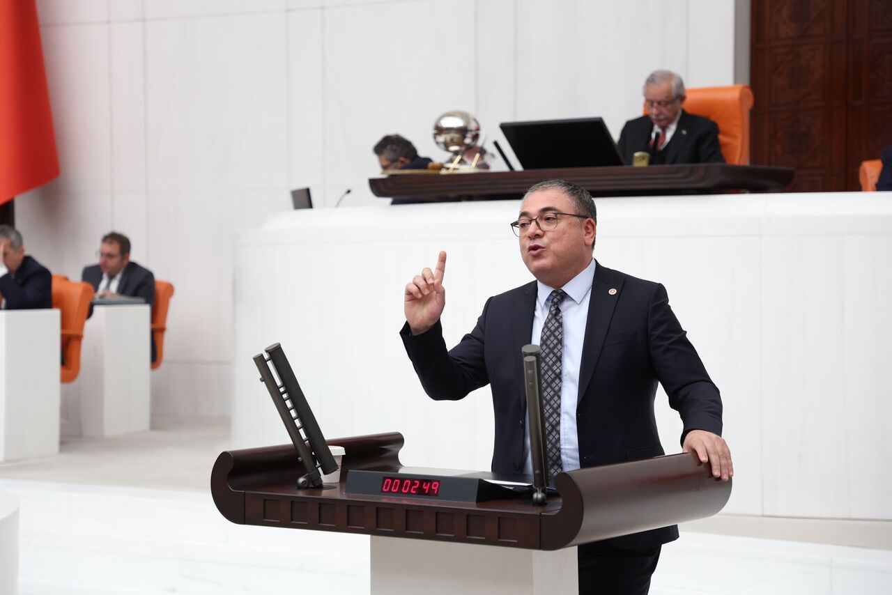 YENİ Partili Karakoz: Üniversiteli öğrenci için barınmak lüks oldu!