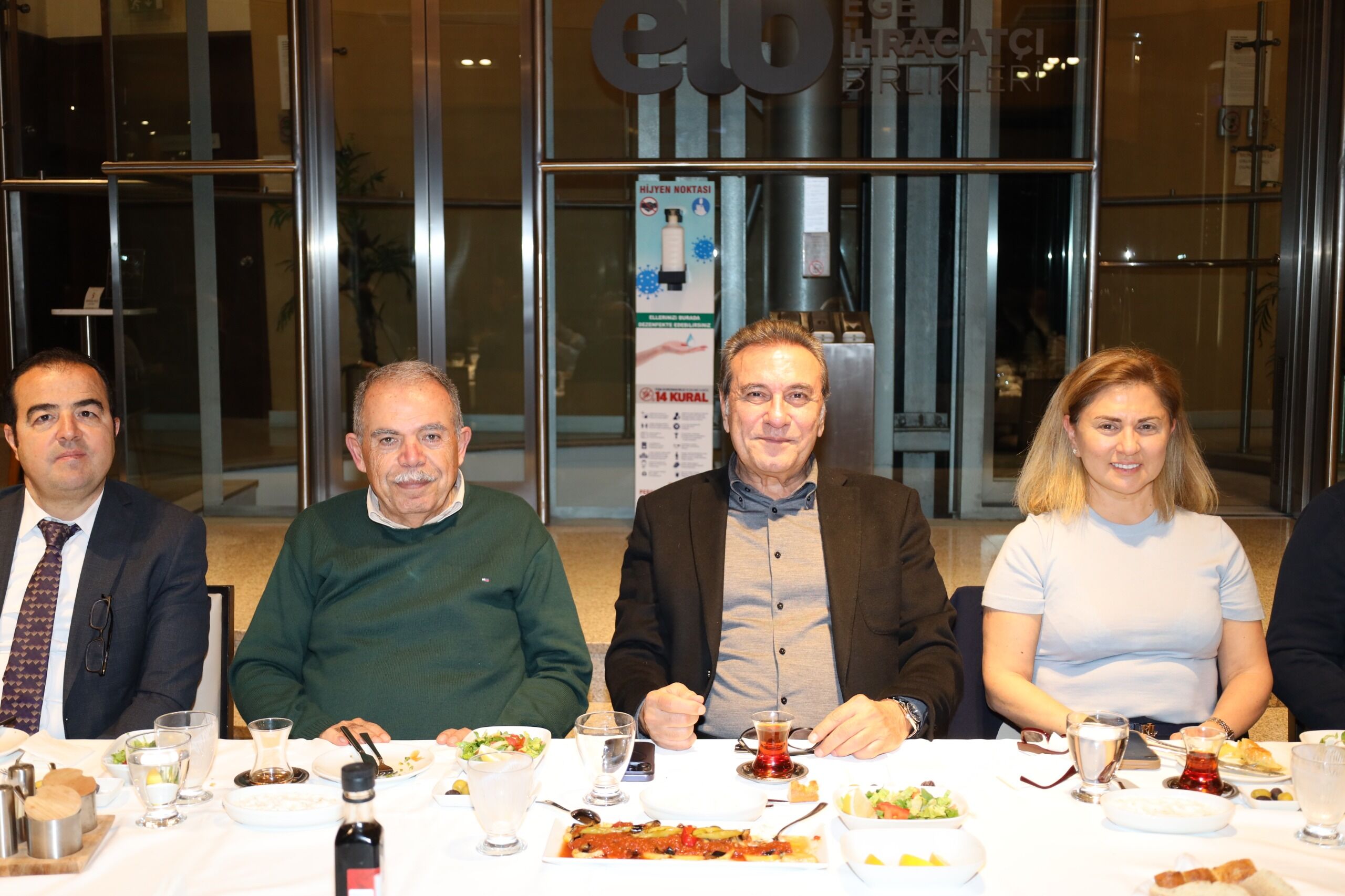 Egeli Ihracatcilar Savas Ortamina Ragmen 2026 Hedeflerine Odaklandi (1)