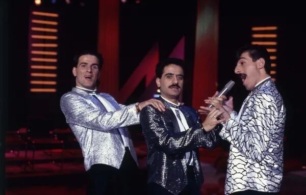 Komedi Dans Uclusunun Uyelerinden Murat Akkaya Kimdir Nereli Kac Yasinda (1)