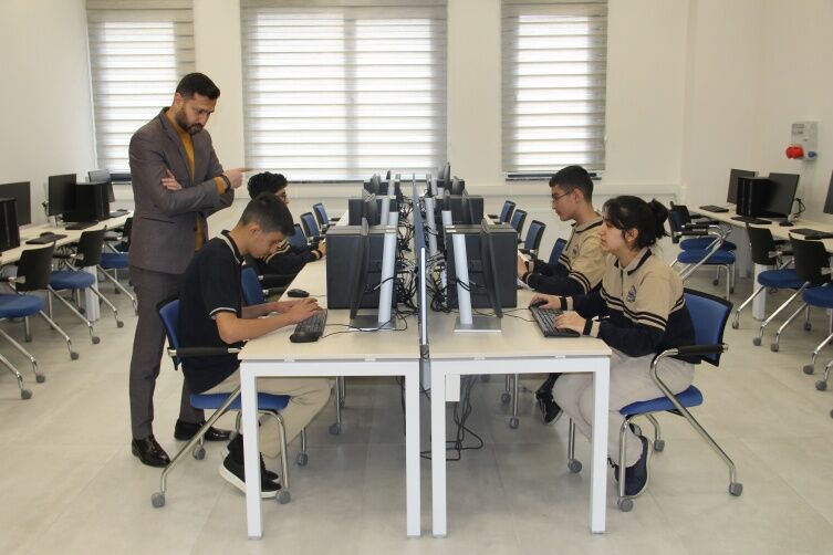 Savunma Sanayiinden Genclere Destek (1)