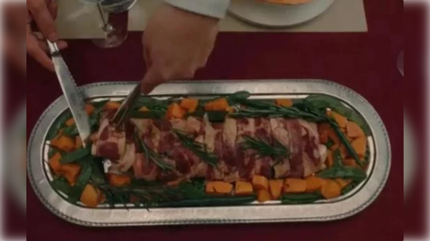 Kizilcik Serbeti Dizisi Domuz Eti Olayi Ne (1)