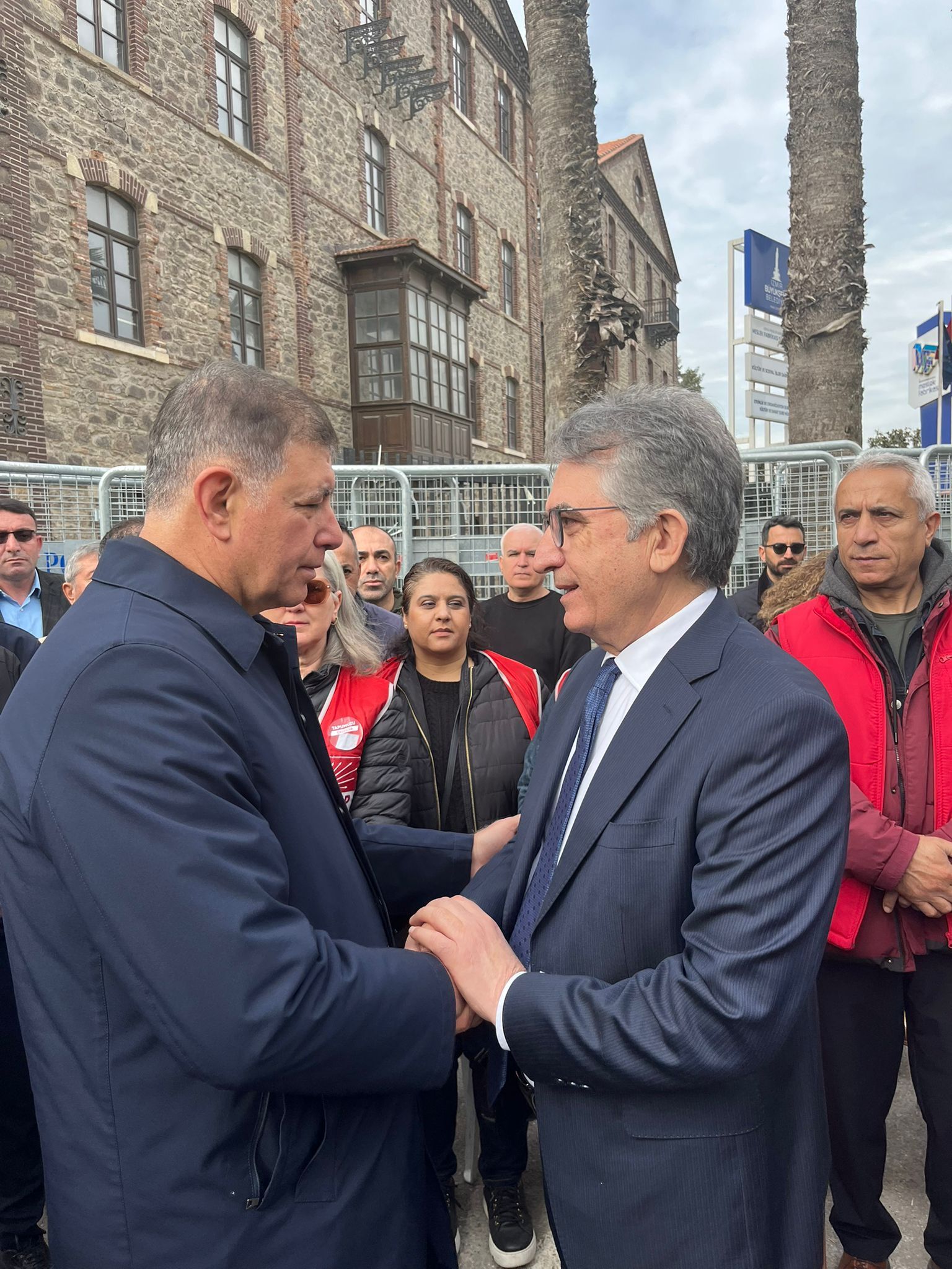 Meslek Fabrikasi Direnisinde 4 Gun Baskan Tugay Iceriye Alinmadi (1)