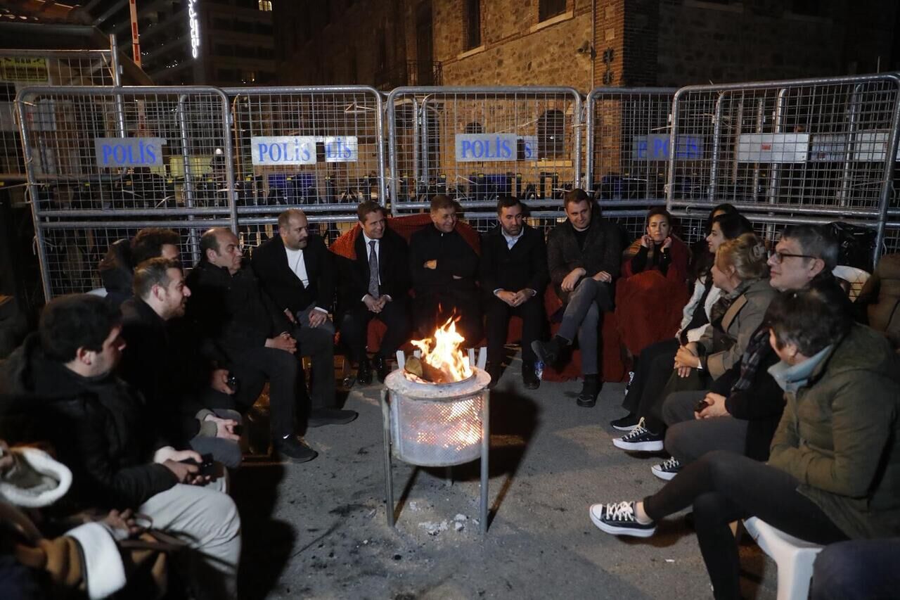 Meslek Fabrikasinda Ata Mirasi Nobeti Ucuncu Gununde