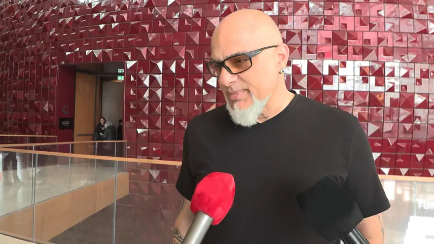 Oyuncu Ferdi Atunere Veda Evlatlarindan Yurek Yakan Sozler (2)