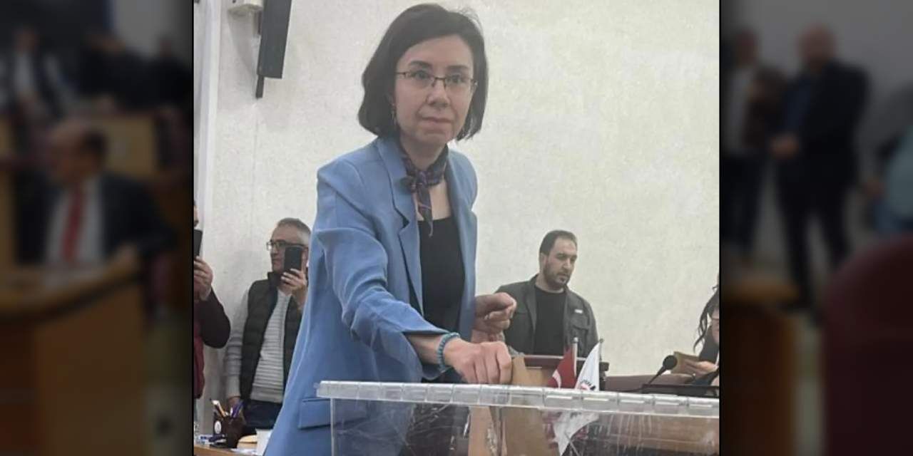 Usak Baskan Vekili Hatice Ozkan Terekeci Kimdir-1