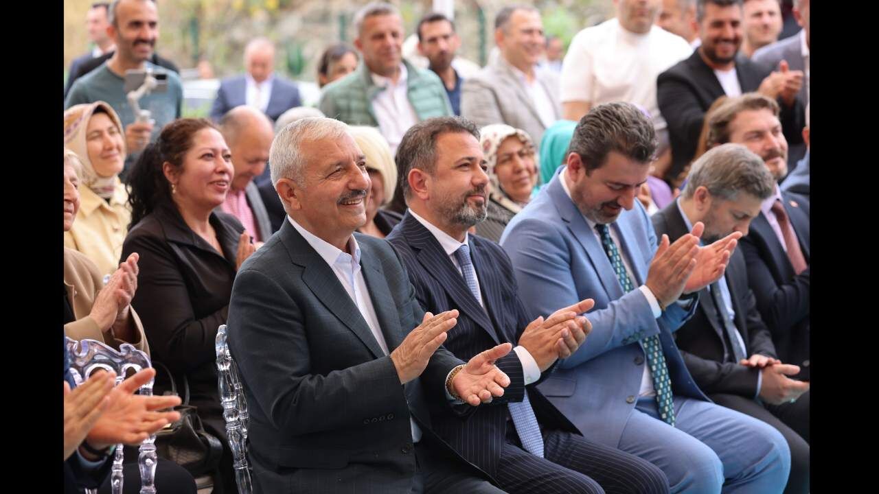 Izmirde Bayrakli Hikmet Avci Anaokulu Hizmete Acildi (2)