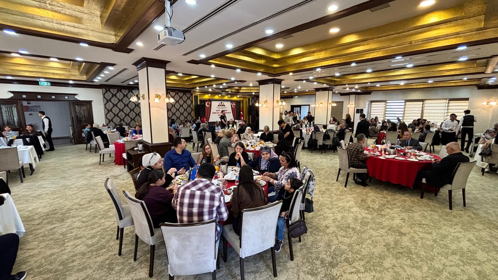 Mhpden Sehit Annelerine Birlik Ve Vefa Mesaji (1)