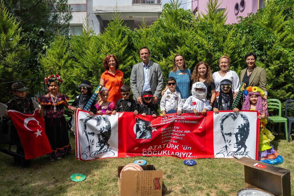 Babalar Gununde Kusaklari Bulusturan Ziyaret (1)