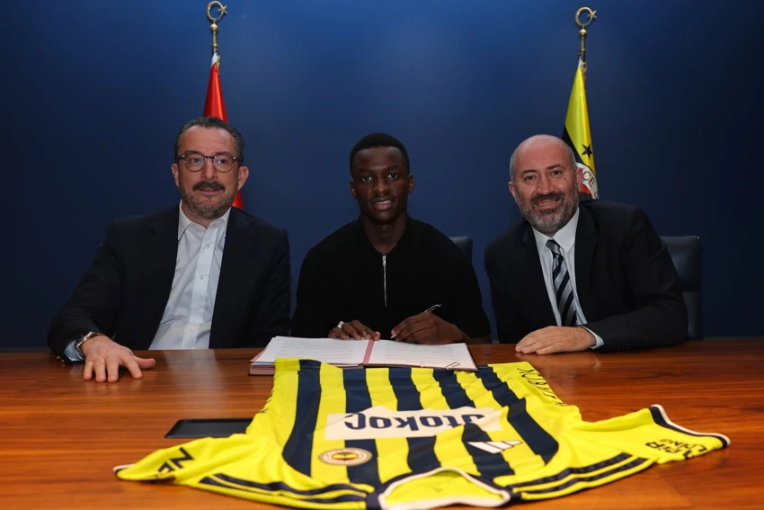 Fenerbahce Amara Diouf Transferini Resmen Duyurdu