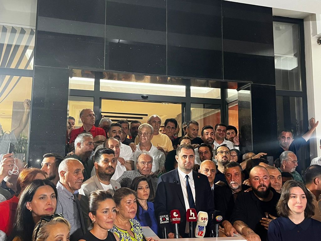 Gorevden Alinan Guc Butlan Kararina Karsi Ilk Mesaleyi Izmirden Yaktik 1024X768