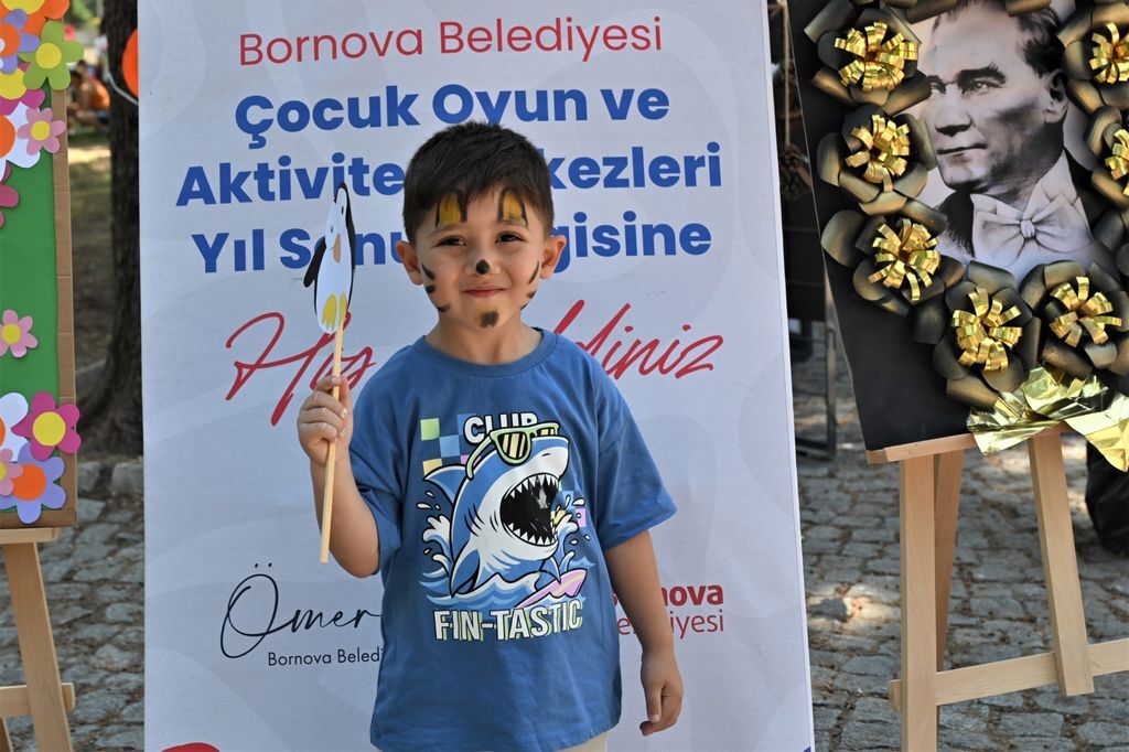 Miniklerin Eserleri Buyukparkta Sergilendi (2)
