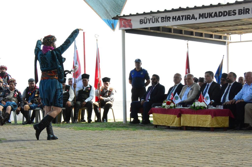 Odemiste Ilkkursun Direnisinin 107 Yili Torenlerle Anildi (2)