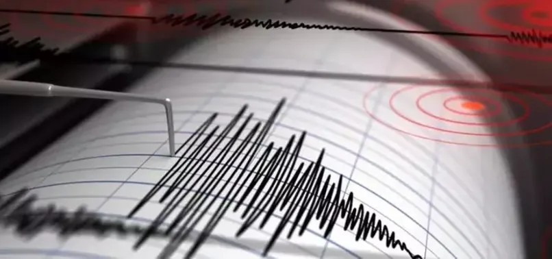 Yer Yerinden Oynadi 78Lik Deprem Sonrasi Tsunami Alarmi Verildi