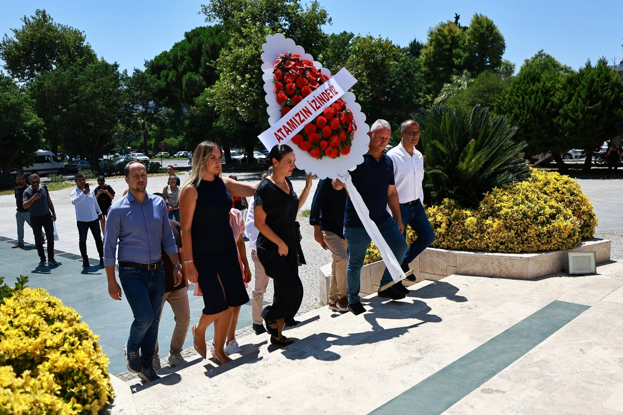 Baskan Sengel Ve Belediye Meclis Uyeleri Chpden Istifa Etti Yenibakishaber