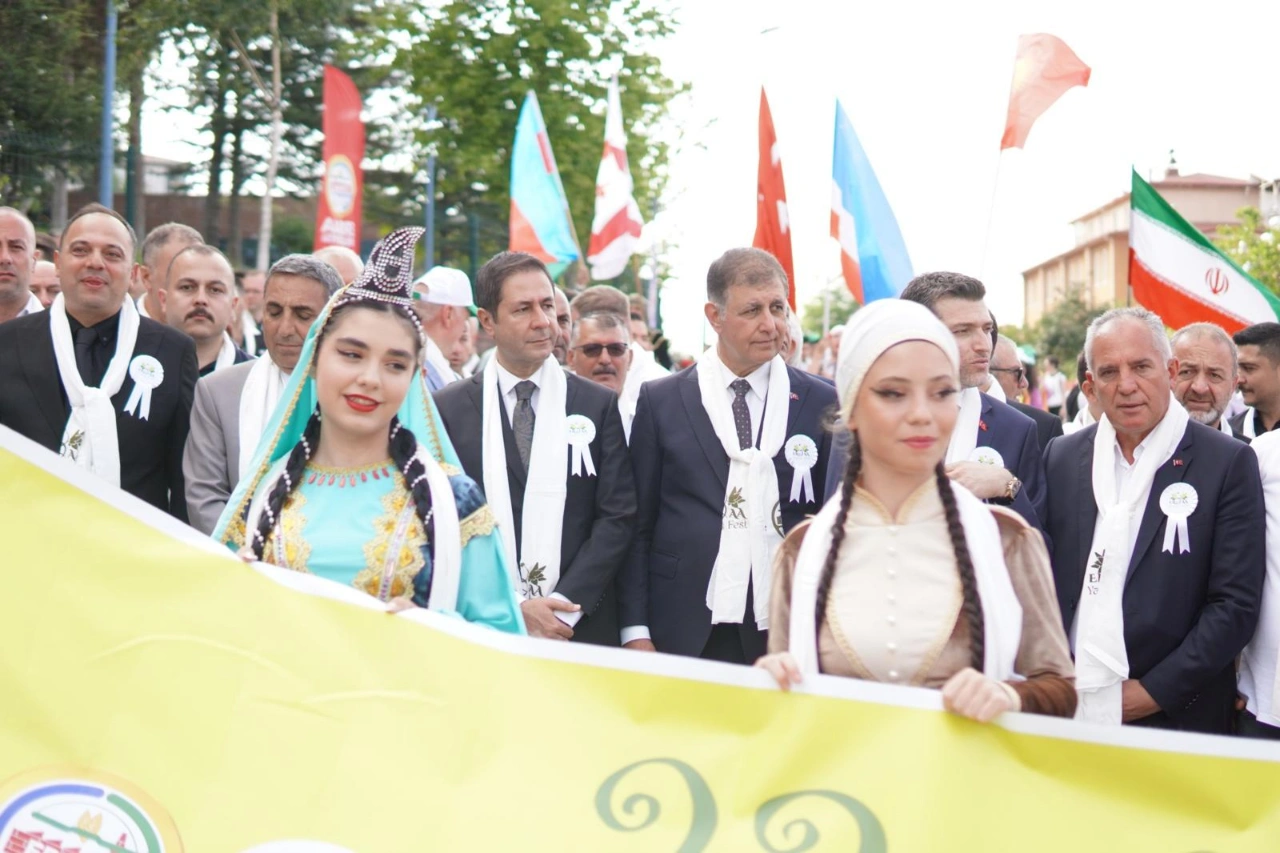 Baskan Tugay Erbaa Yaprak Festivaline Katildi Yenibakishaber (2)