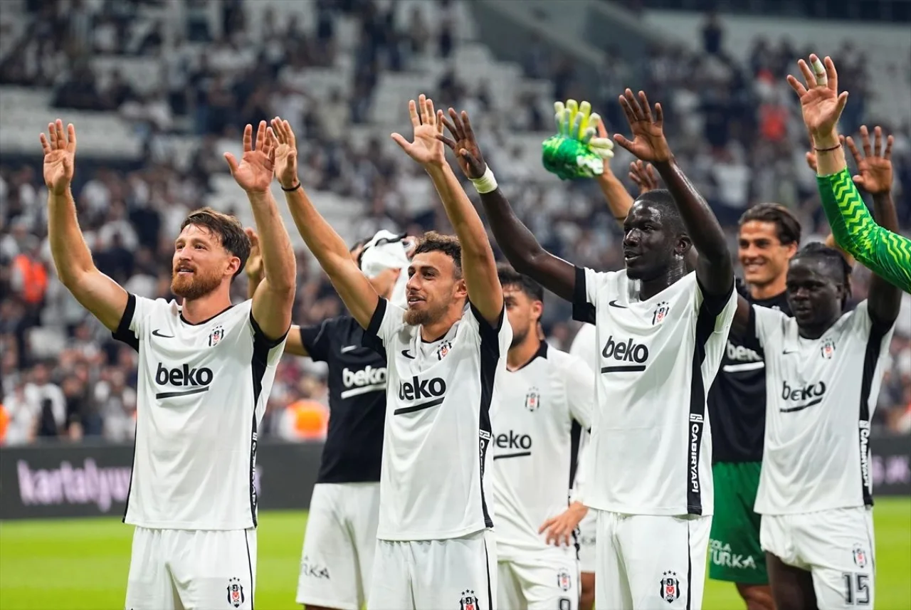 Besiktas Midtjylland Yenibakishaber (1)