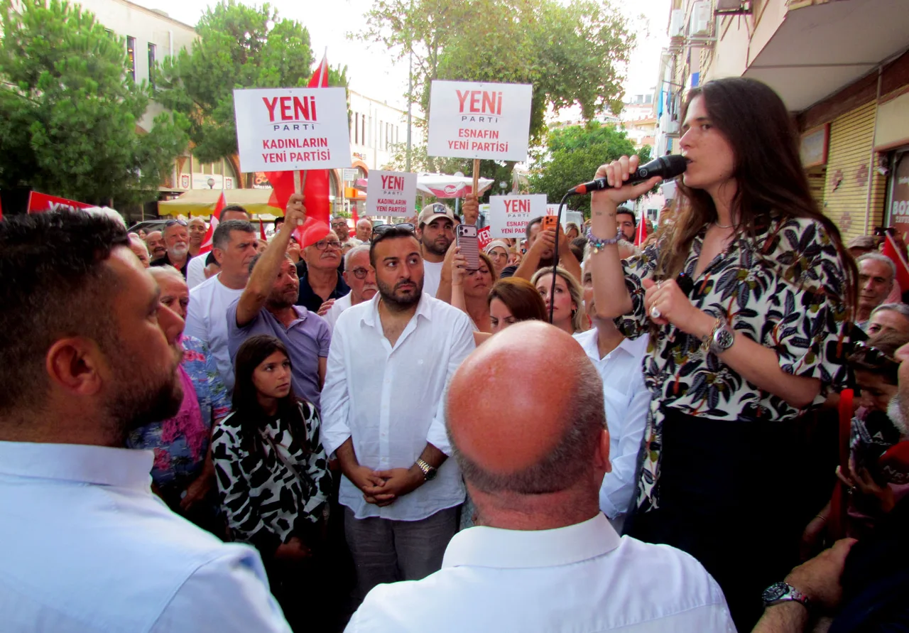 Cesme De Chp Den Toplu Istifa Yenibakishaber