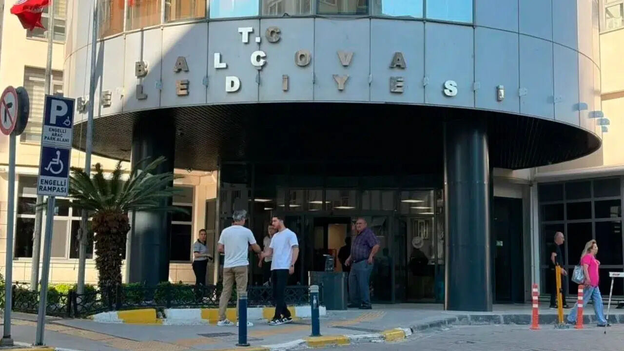 Chp, Balçova'da Başkan Vekili Adayını Açıkladı