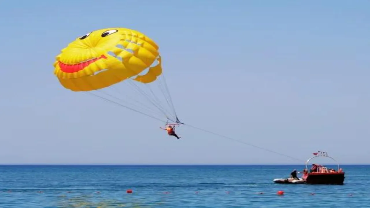 Deniz Paraşütü (Parasailing