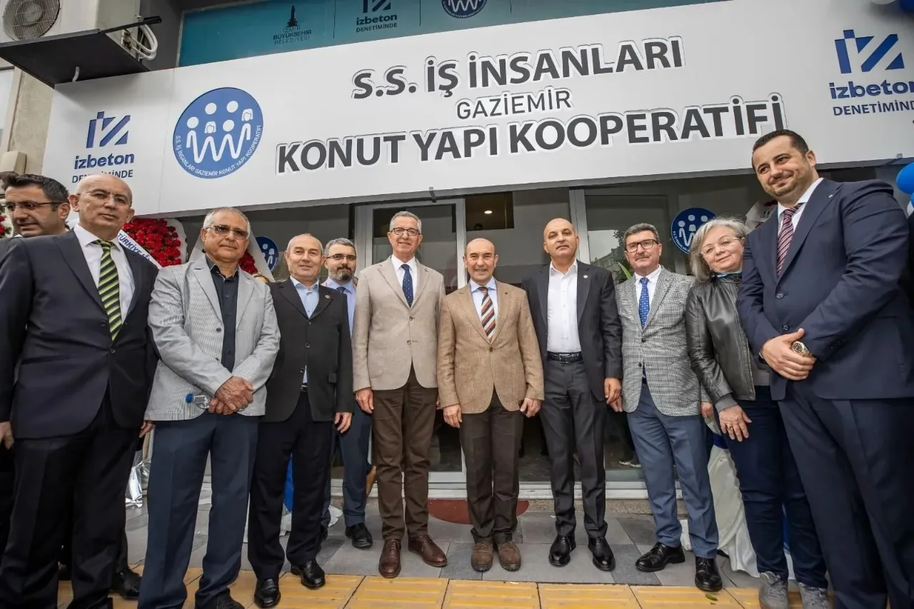 Gaziemir De Insaati 2 Yil Once Duran Kooperatifin Magdurlari Cozum Istiyor Yenibakishaber