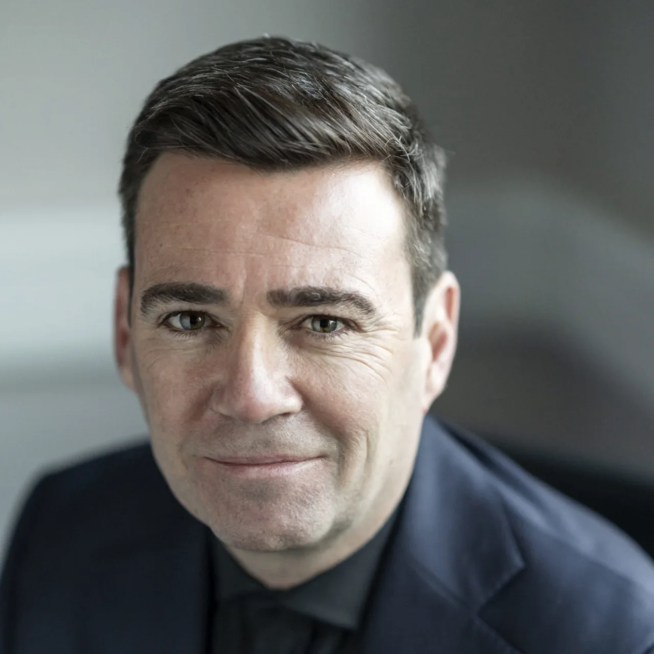 Ingiltere Nin Yeni Basbakani Andy Burnham Oldu Yenibakishaber