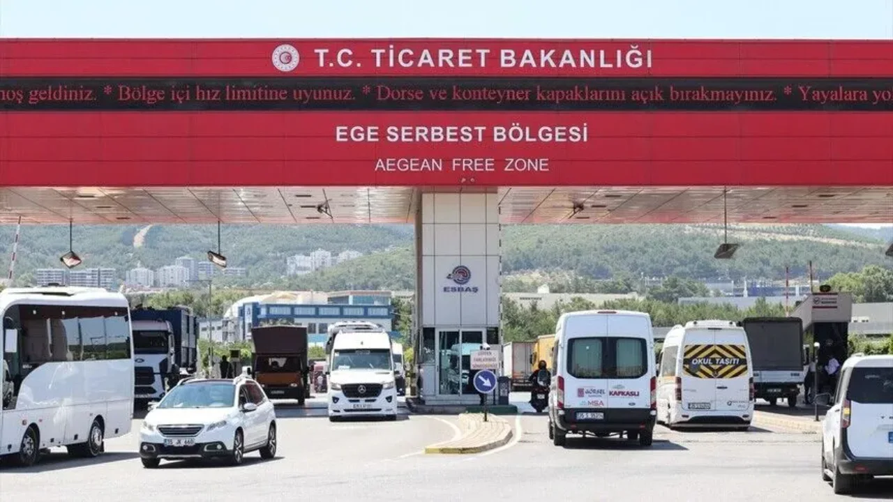 Izmir Ege Serbest Bolgesi Ilk Yarida Ihracatta Ilk Sirada Yer Aldi Yenibakishaber