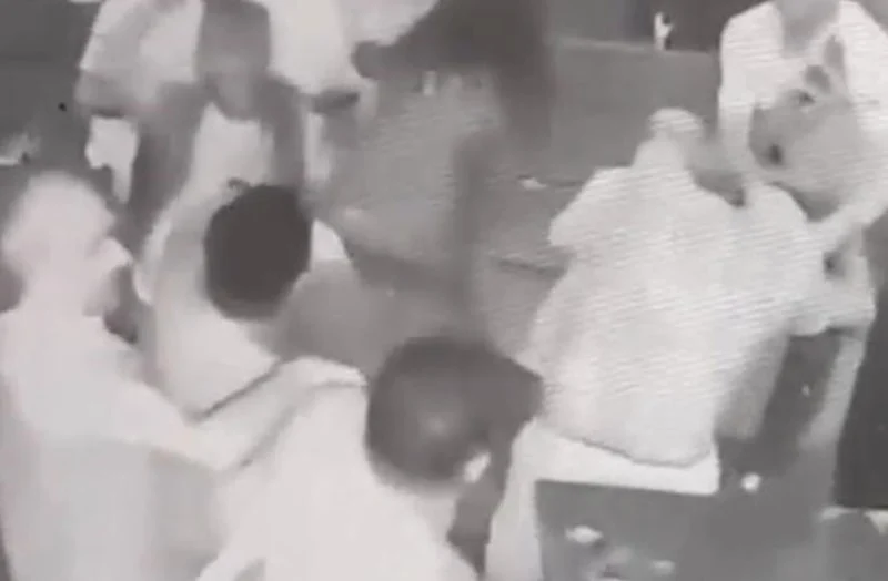 Izmirde Belediye Iscisinin Olumune 5 Tutuklama (2)