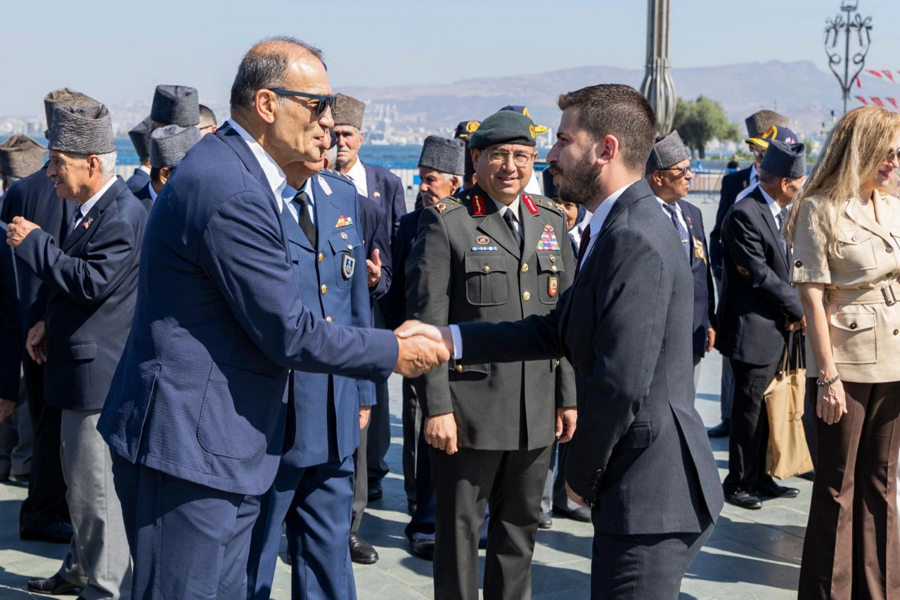 Izmirde Kibris Baris Harekatinin 52 Yili Torenle Kutlandi Yenibakishaber (1)