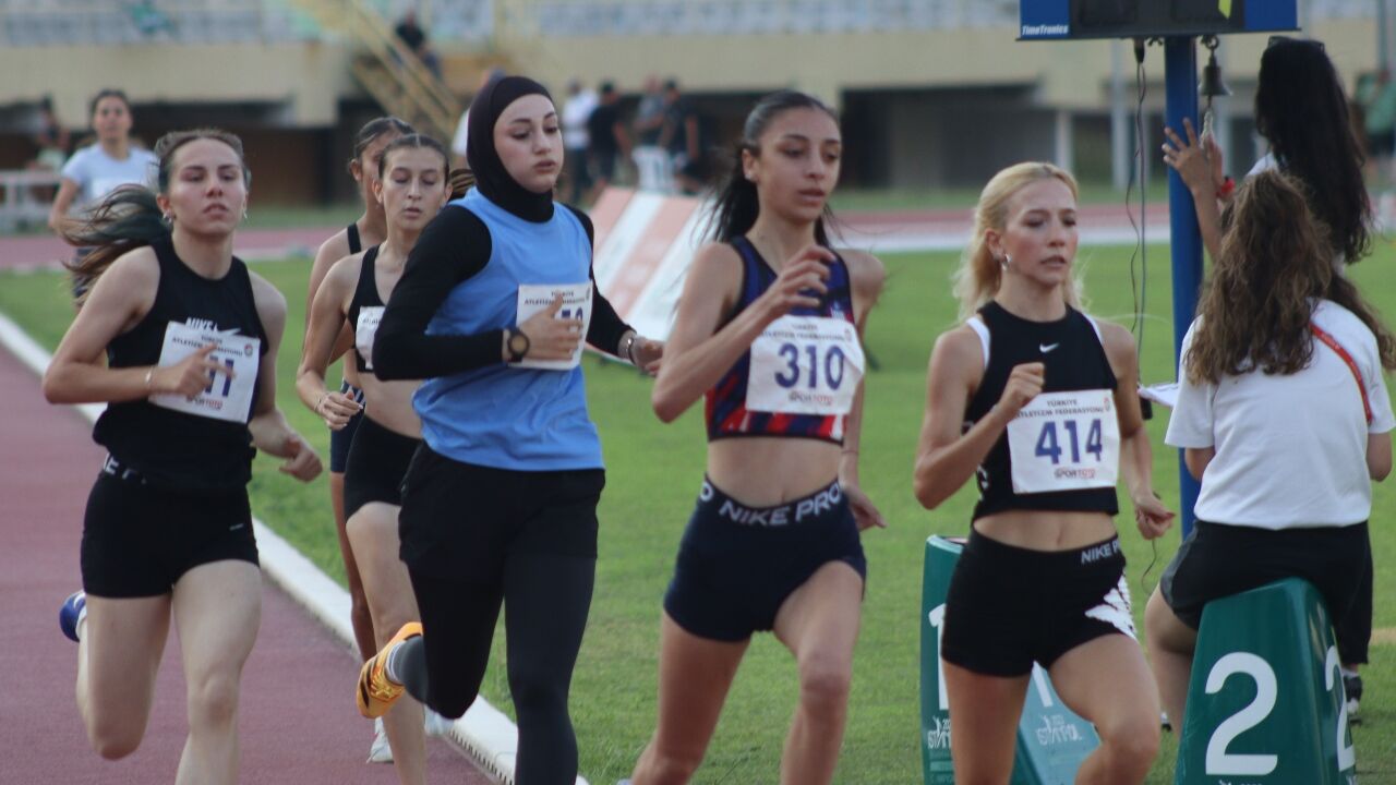 Izmirdeki Turkiye Sampiyonasinin Ikinci Gununde Karadag Tarihimizin En Buyuk Olimpiyat Ko (7)