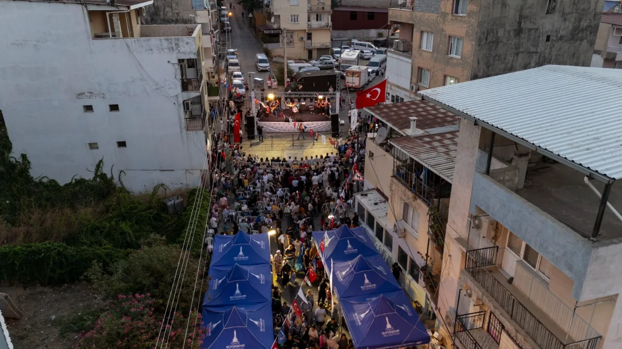 Karabaglar Da Yaz Aksami Senlige Donustu Yenibakishaber