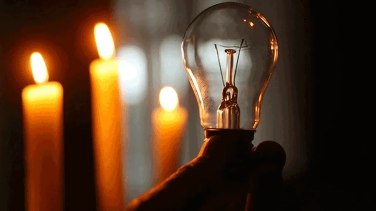 Karsiyaka Ve Cigli Ilcelerinde Kroniklesen Elektrik Kesintileri Yenibakishaber