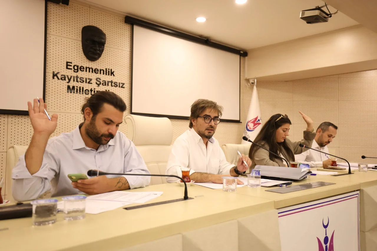 Manisa Buyuksehir Belediye Meclisi Chp Grup Baskan Vekili Ahmet Anil Ceylan Gozaltinda Yenibakishaber (1)