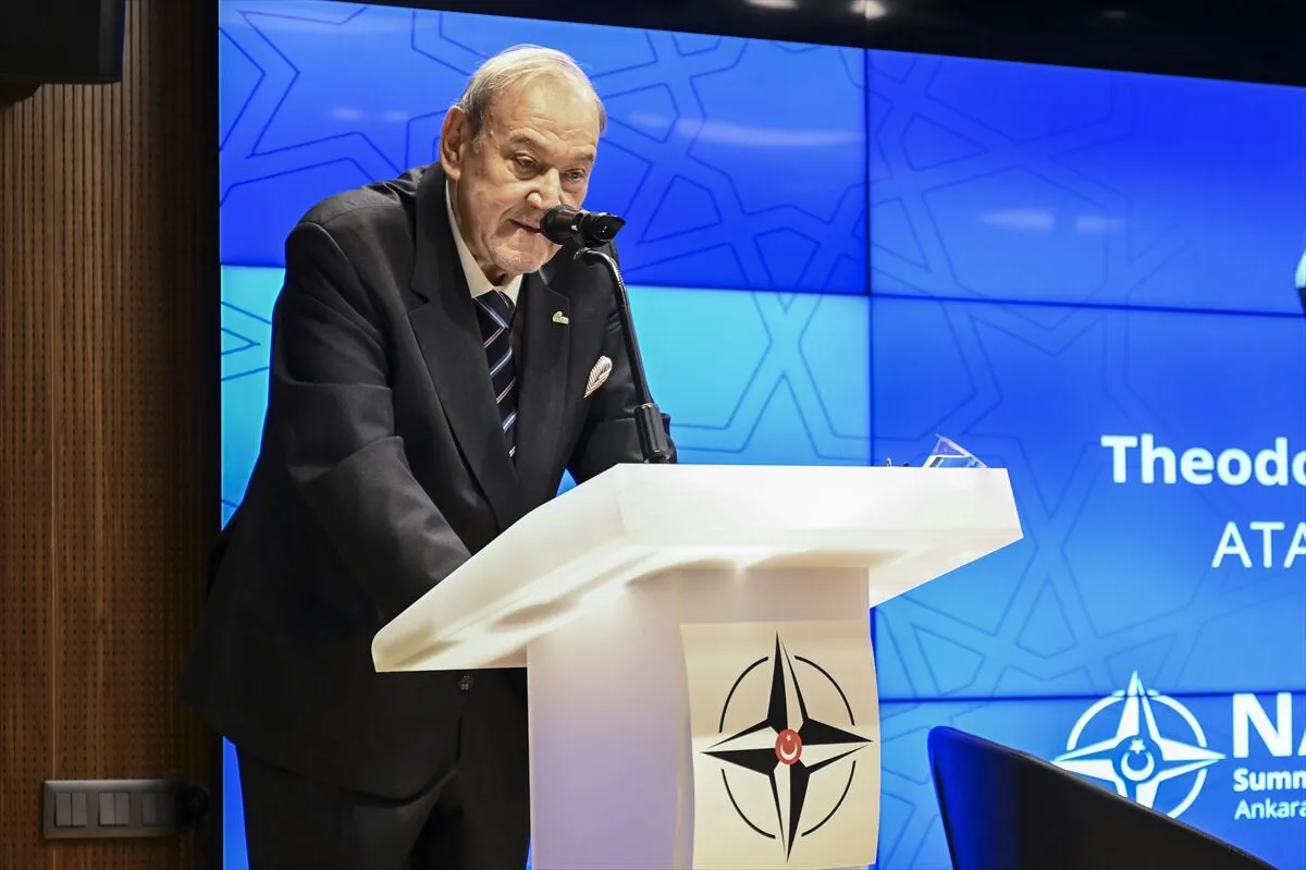Nato Zirvesi Diyalogları2