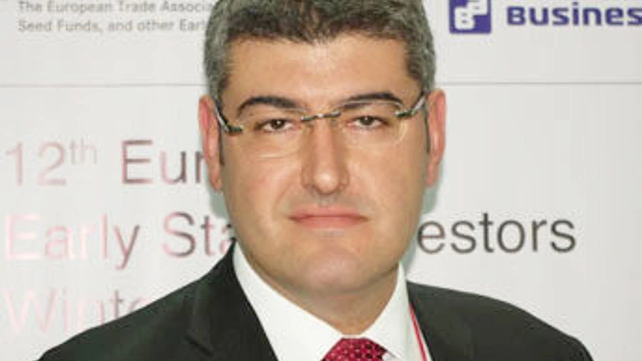 Şafak Herdem 3